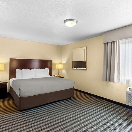 Quality Inn & Suites Vancouver - Hazel Dell Екстериор снимка