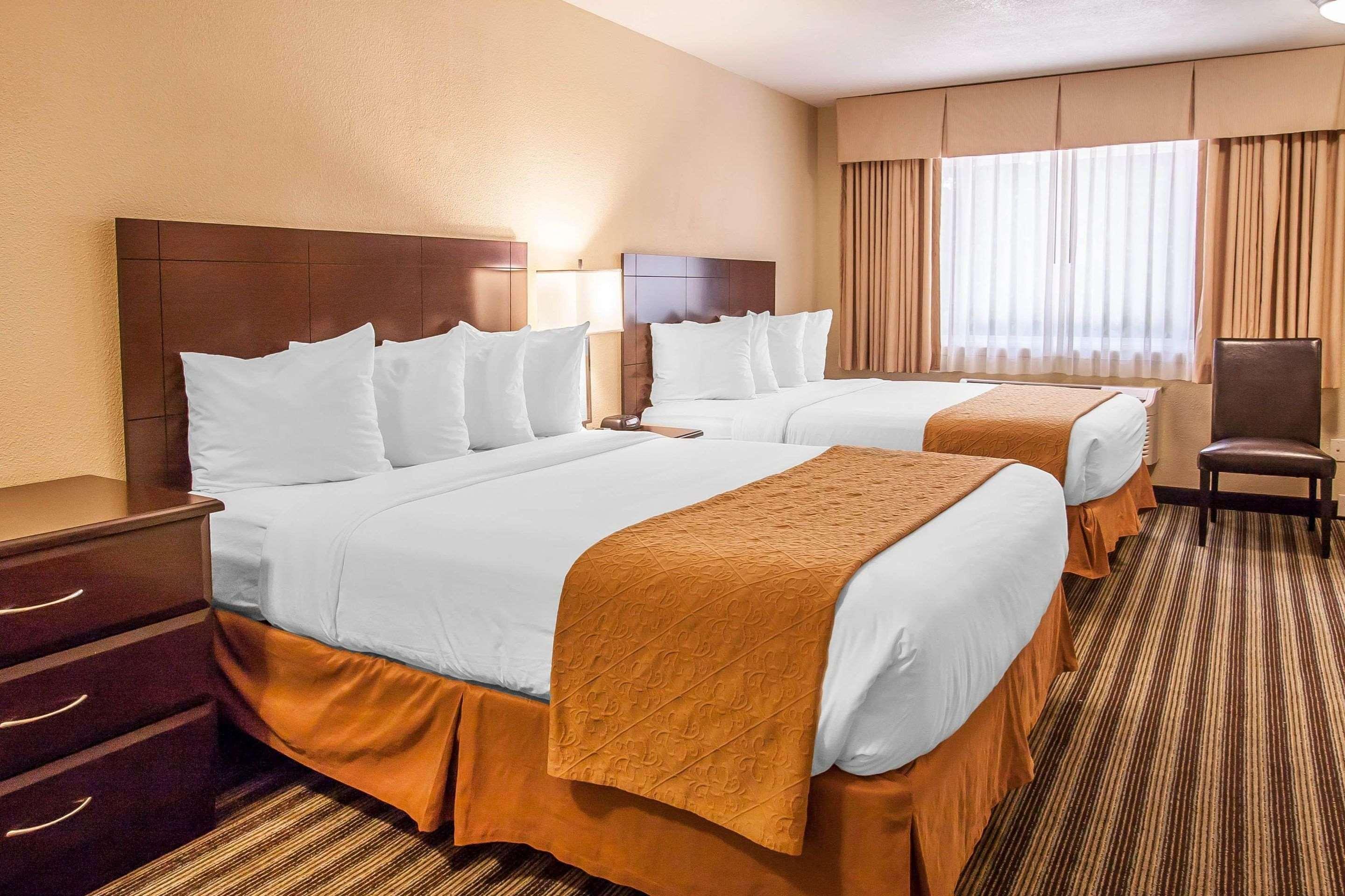 Quality Inn & Suites Vancouver - Hazel Dell Екстериор снимка