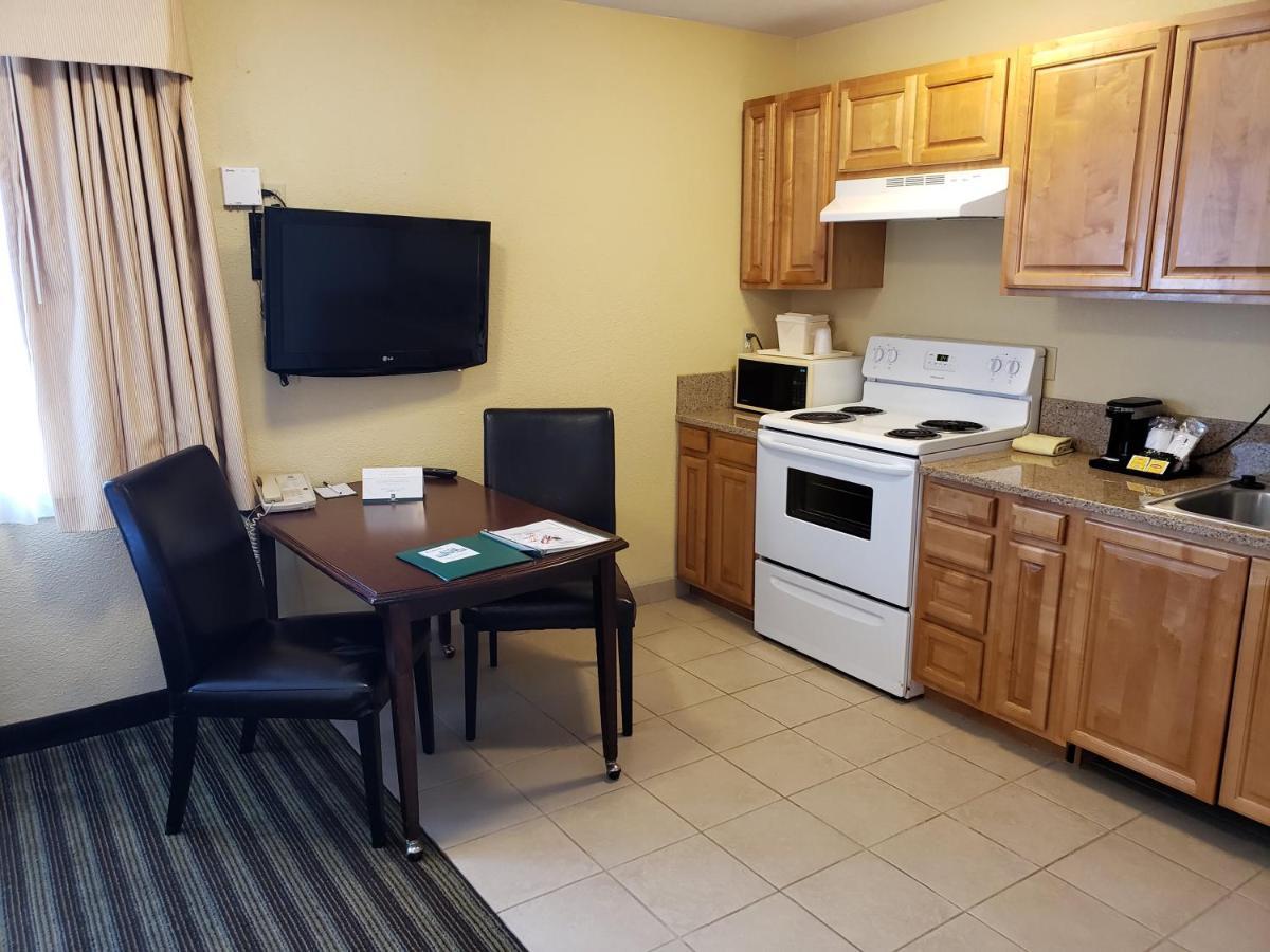 Quality Inn & Suites Vancouver - Hazel Dell Стая снимка