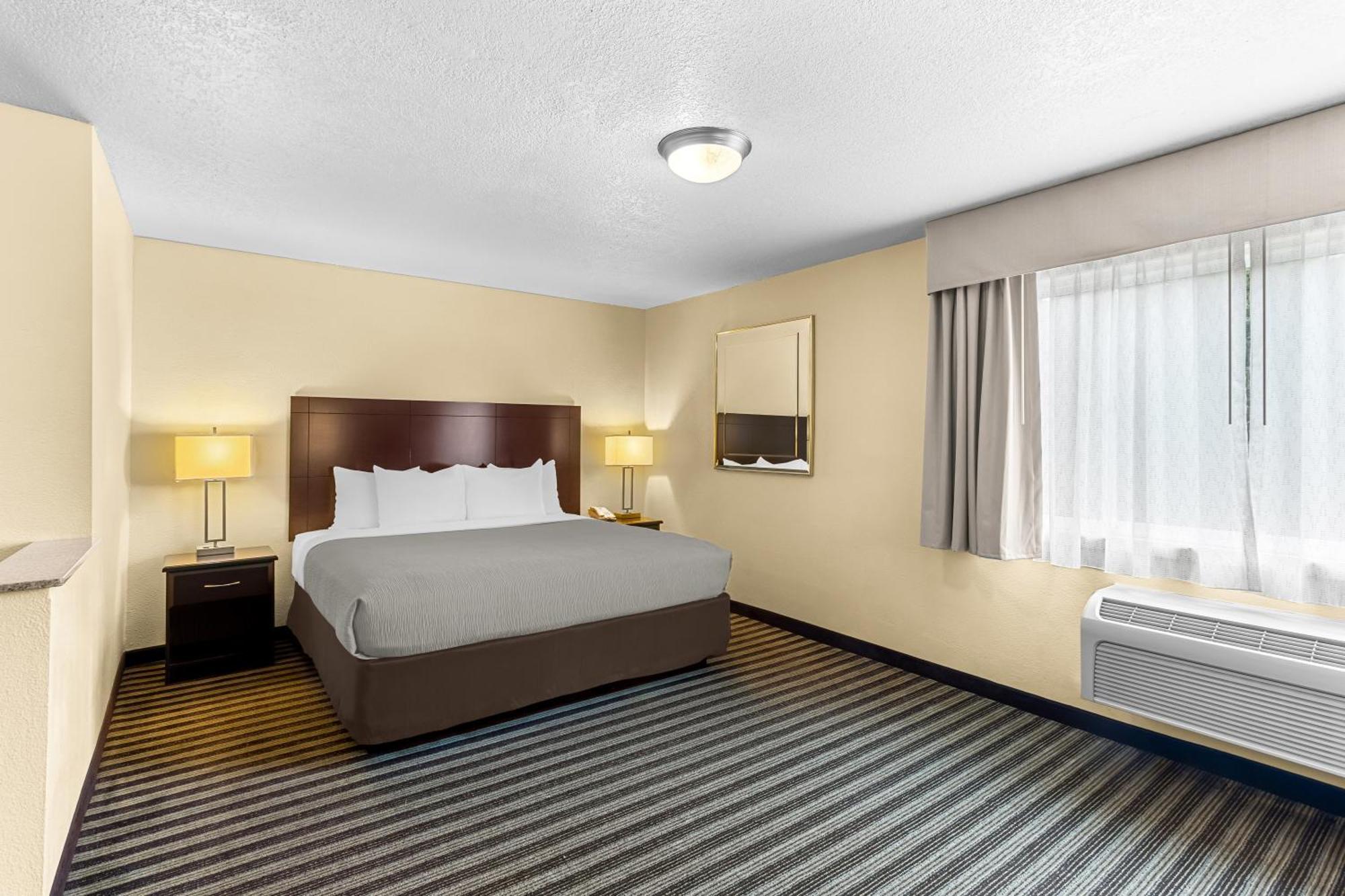 Quality Inn & Suites Vancouver - Hazel Dell Екстериор снимка