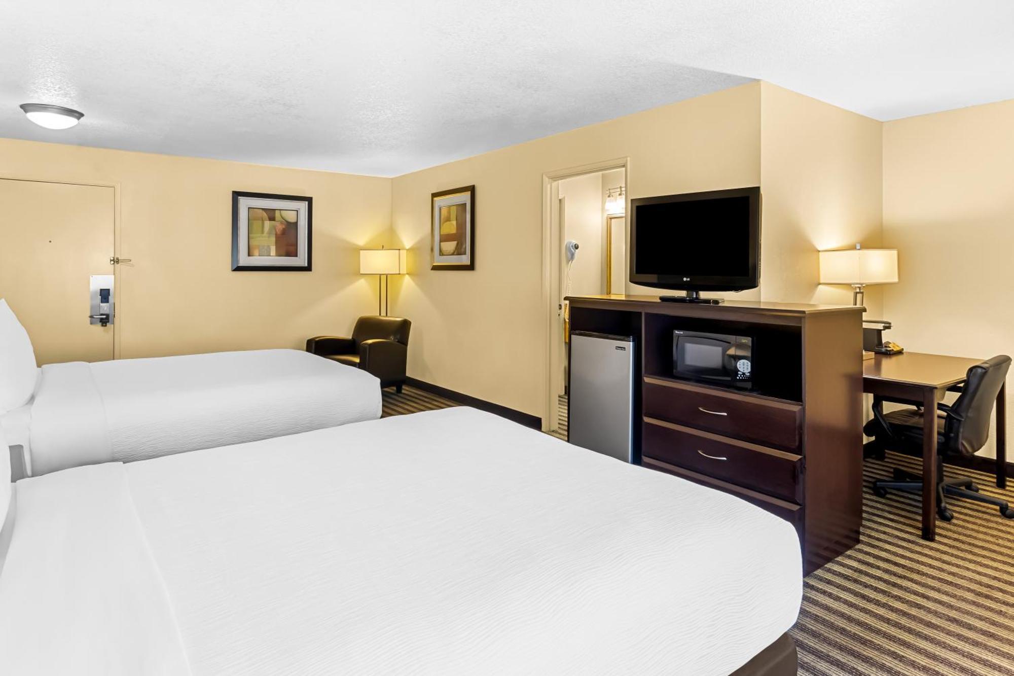 Quality Inn & Suites Vancouver - Hazel Dell Екстериор снимка