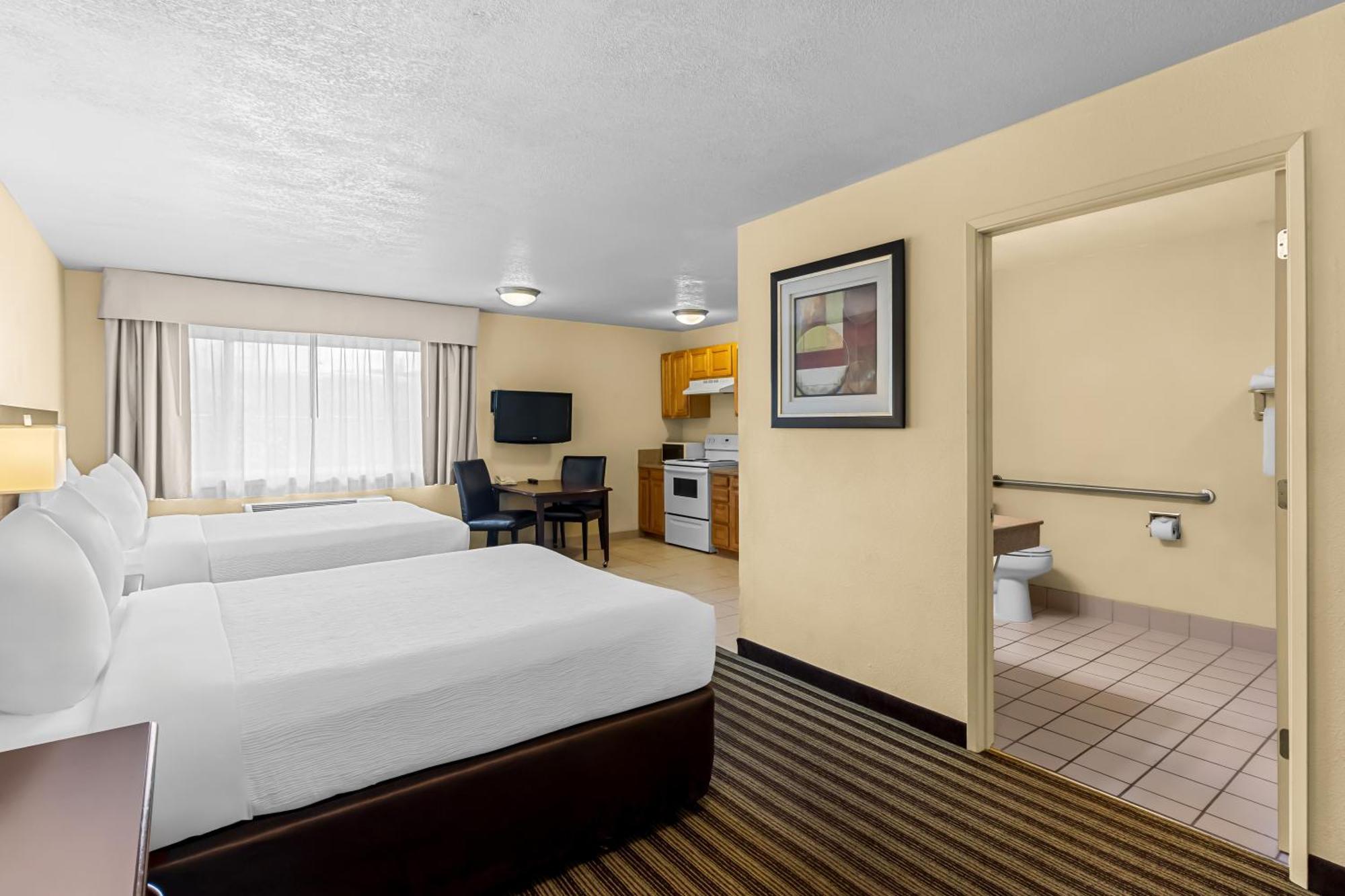 Quality Inn & Suites Vancouver - Hazel Dell Екстериор снимка