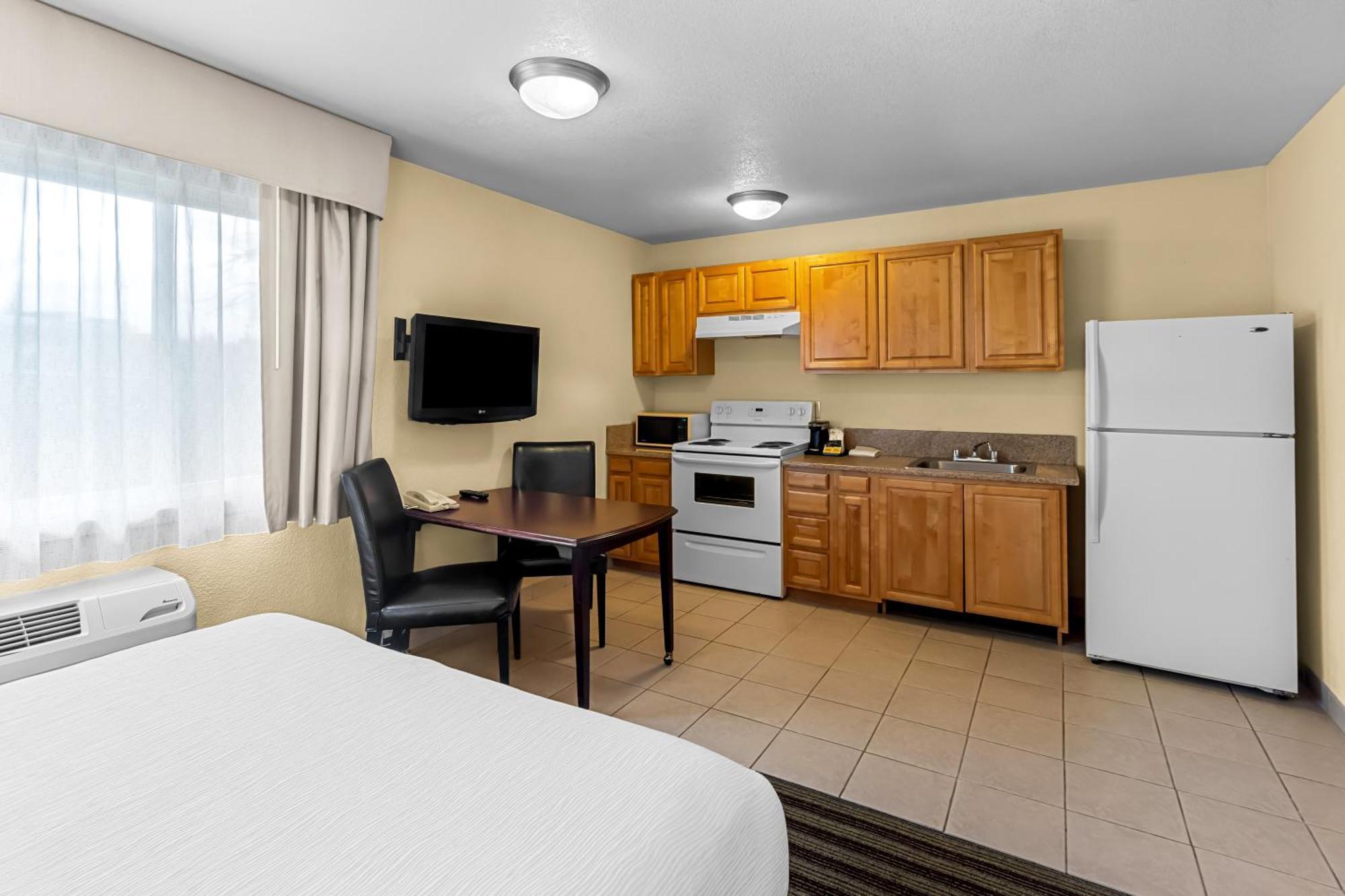 Quality Inn & Suites Vancouver - Hazel Dell Екстериор снимка